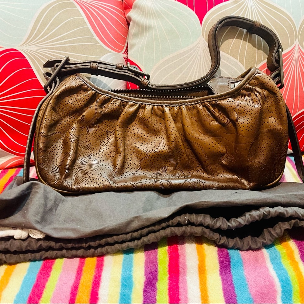 Burberry Vintage shoulder bag in Excellent condition